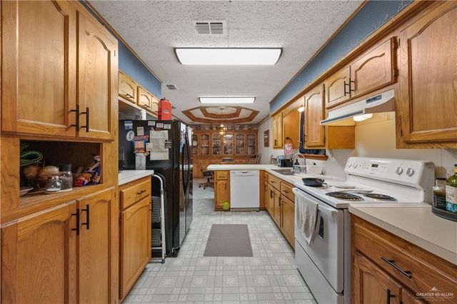 1322 E Olga Street, Pharr, TX 78577