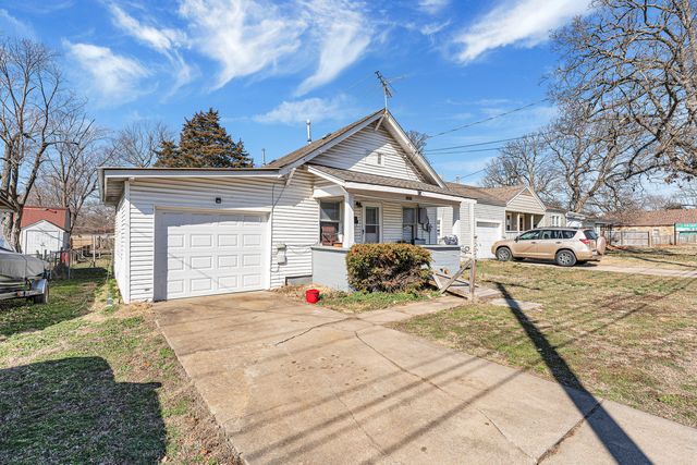 1327 N Marion Avenue, Springfield, MO 65802