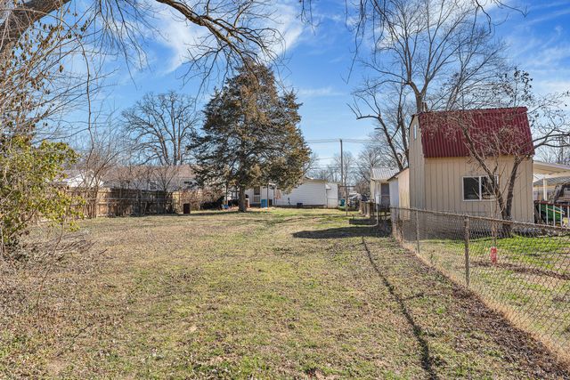1327 N Marion Avenue, Springfield, MO 65802