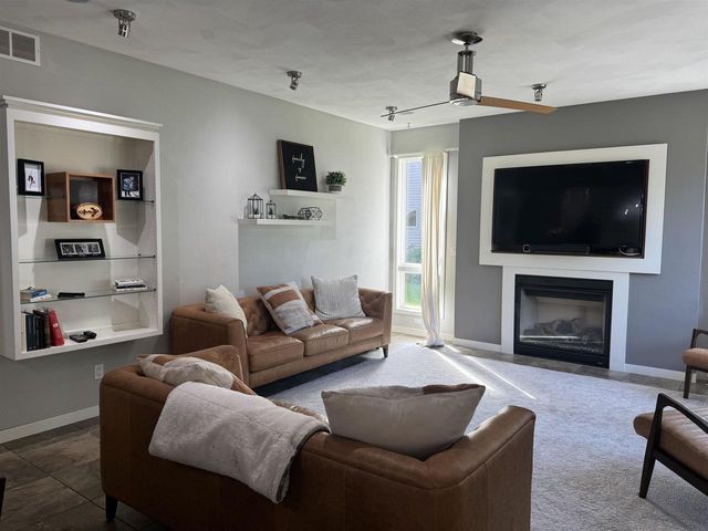4101 Castlemoor Drive, Janesville, WI 53546