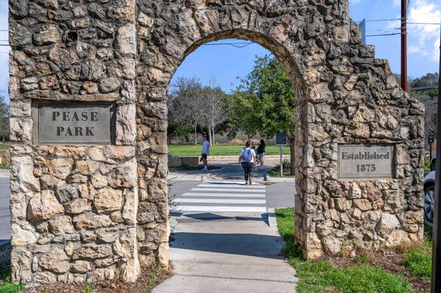 2210 Pearl ST 301, Austin, TX 78705