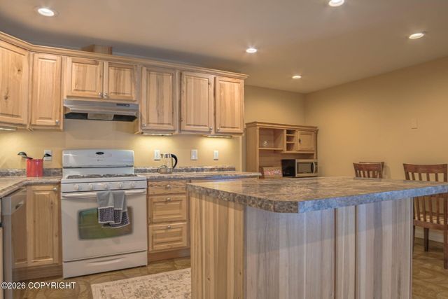 8016 W Mustafa Circle, Wasilla, AK 99654