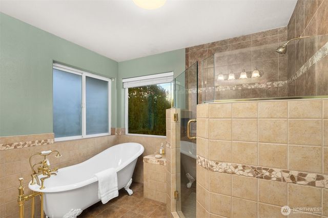 7910 72nd Drive NE, Marysville, WA 98270