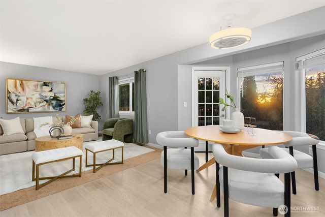 7910 72nd Drive NE, Marysville, WA 98270