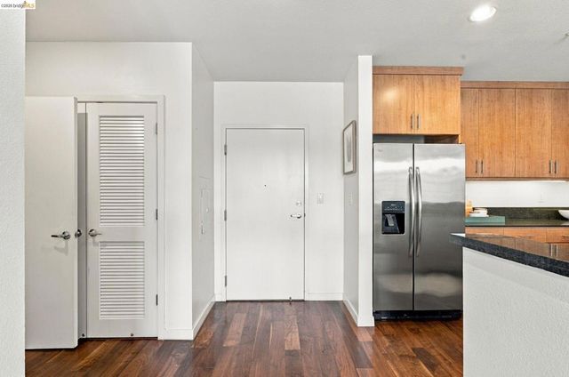 288 3rd st 408, Oakland, CA 94607