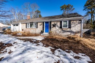 10 Uncle Bills Way, Dennis, MA 02638