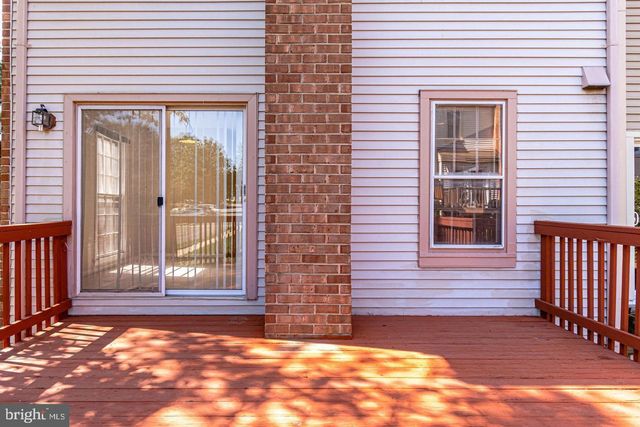 4216 FOX LAKE DR, Fairfax, VA 22033