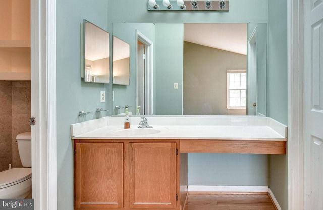 4216 FOX LAKE DR, Fairfax, VA 22033