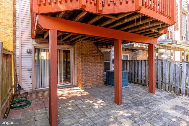 4216 FOX LAKE DR, Fairfax, VA 22033