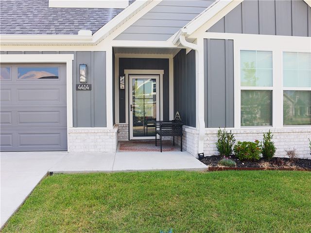4414 Huron Loop, Fayetteville, AR 72704