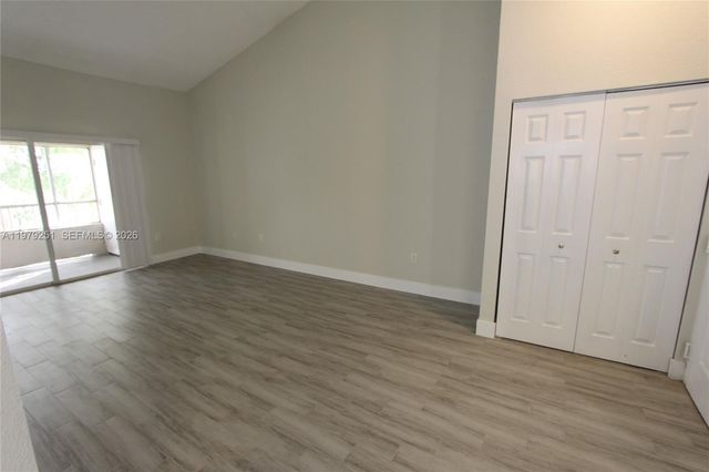 2831 N Oakland Forest Dr 309, Oakland Park, FL 33309