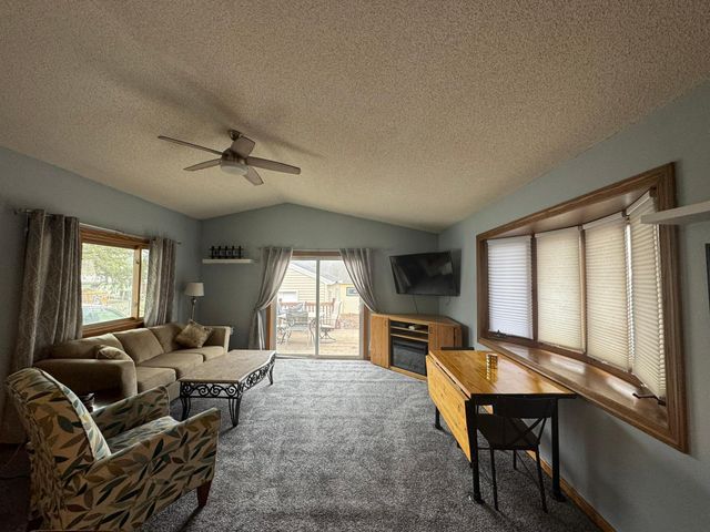 415 Mckinley Avenue, North Mankato, MN 56003