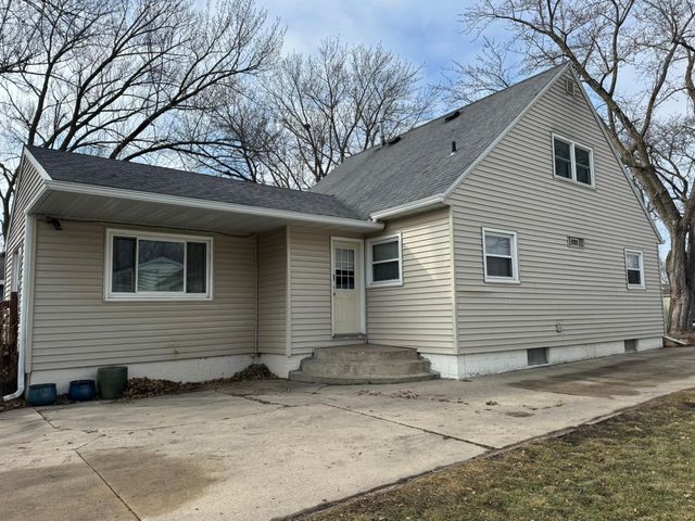 415 Mckinley Avenue, North Mankato, MN 56003