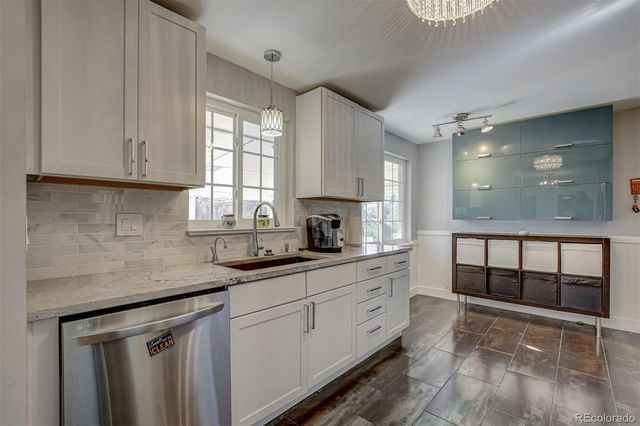 6688 S Wellington Court, Centennial, CO 80121