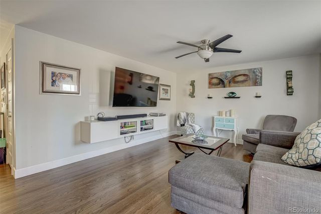 6688 S Wellington Court, Centennial, CO 80121