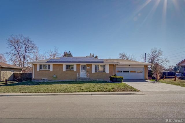 6688 S Wellington Court, Centennial, CO 80121