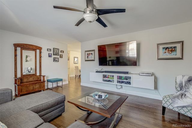 6688 S Wellington Court, Centennial, CO 80121