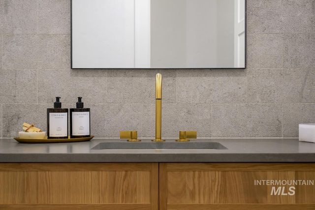 11071 N Elk Ridge Way, Boise, ID 83714