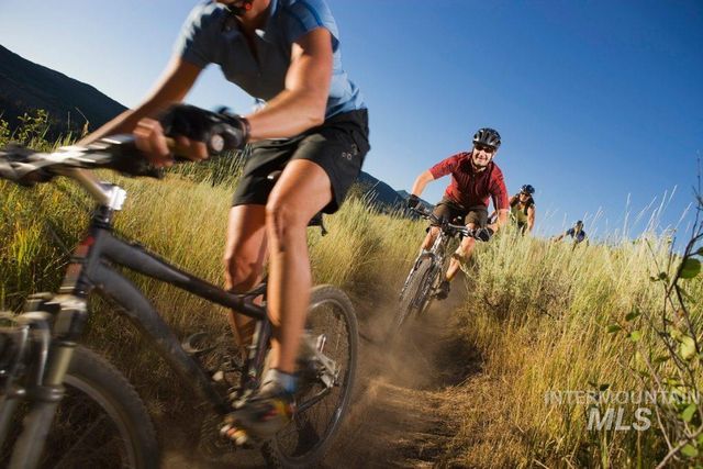 11071 N Elk Ridge Way, Boise, ID 83714