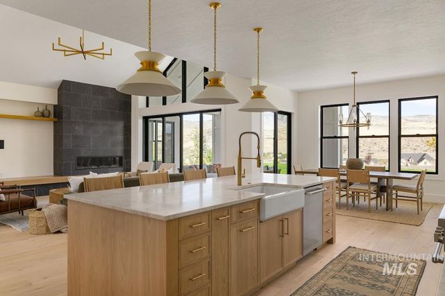 11071 N Elk Ridge Way, Boise, ID 83714