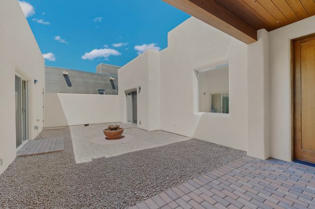 34 Pinon Doblado, Santa Fe, NM 87508