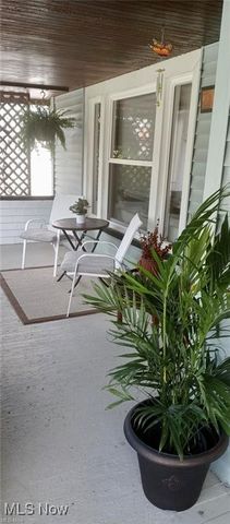 2117 Waterbury Road, Lakewood, OH 44107