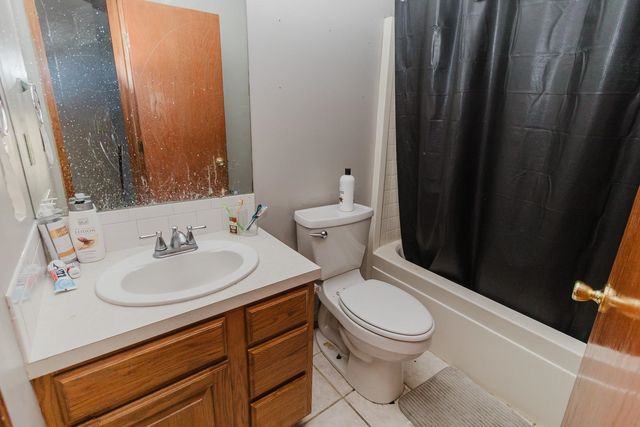 2414 N Baytree, Wichita, KS 67205