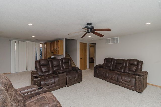 2414 N Baytree, Wichita, KS 67205