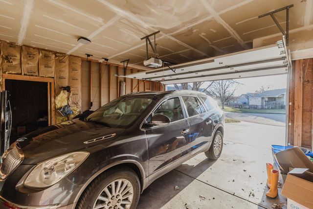 2414 N Baytree, Wichita, KS 67205