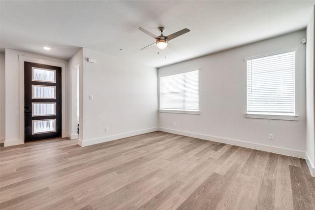 4553 Lamplights Drive, Celina, TX 75078