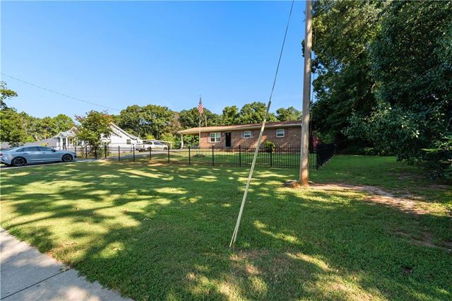 2892 Rex Road, Ellenwood, GA 30294