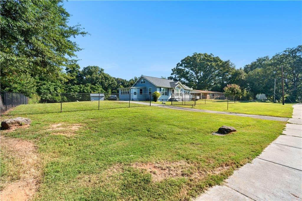 2892 Rex Road, Ellenwood, GA 30294