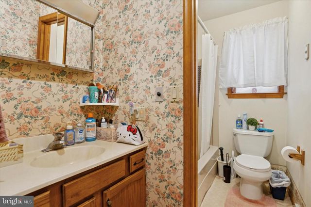 128 ENGLETOWN RD, Honey Brook, PA 19344