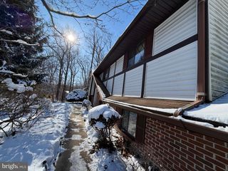 128 ENGLETOWN RD, Honey Brook, PA 19344