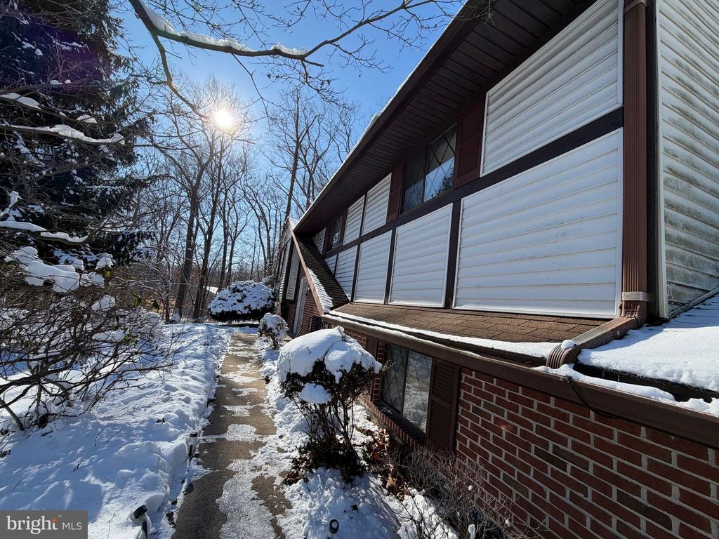 128 ENGLETOWN RD, Honey Brook, PA 19344