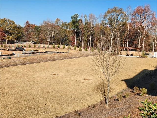 221 Brownlee Road, Woodstock, GA 30188