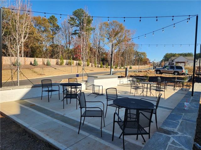 221 Brownlee Road, Woodstock, GA 30188