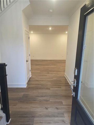 221 Brownlee Road, Woodstock, GA 30188