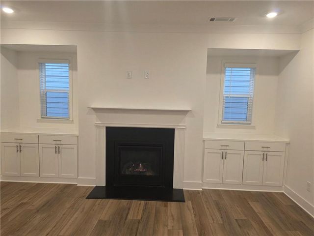 221 Brownlee Road, Woodstock, GA 30188