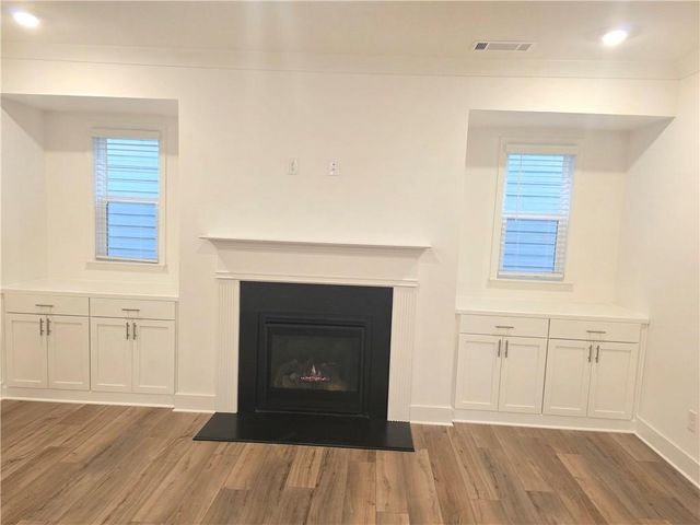 221 Brownlee Road, Woodstock, GA 30188