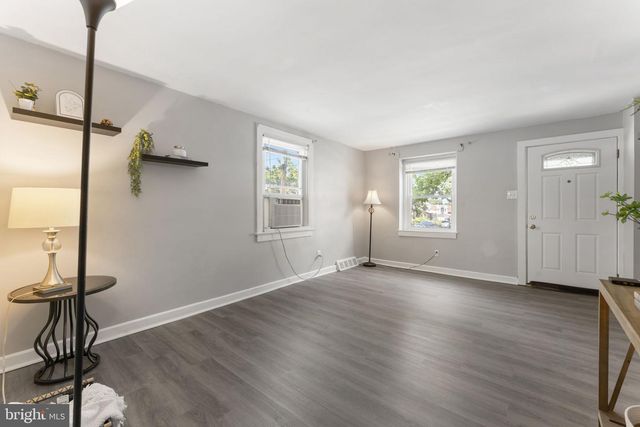 1038 LAWRENCE AVE, Darby, PA 19023