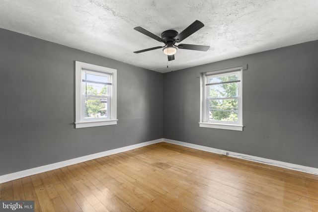 1038 LAWRENCE AVE, Darby, PA 19023