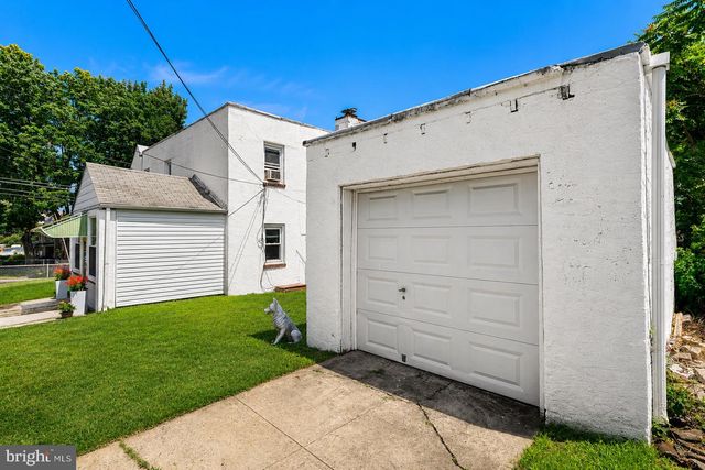 1038 LAWRENCE AVE, Darby, PA 19023