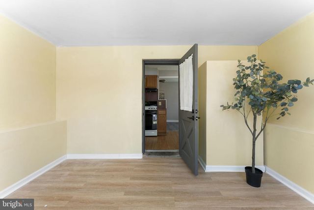 1038 LAWRENCE AVE, Darby, PA 19023