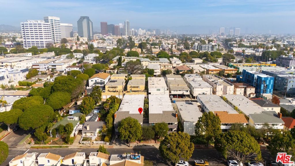 Image 30 of property listing at 1317 Stanford Street 5, Santa Monica, CA 90404