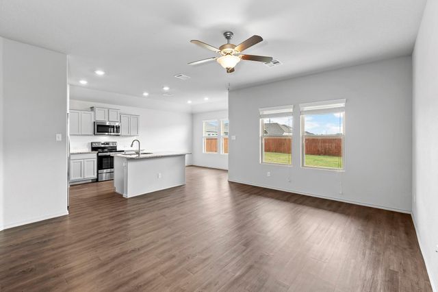 203 Helen RD, Hutto, TX 78634