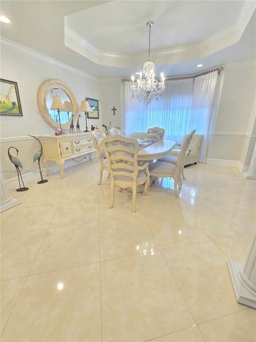 16422 NW 83rd Pl, Miami Lakes, FL 33016