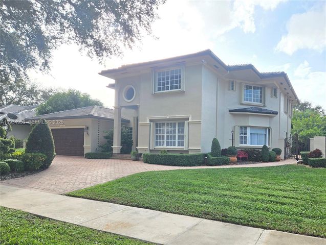 16422 NW 83rd Pl, Miami Lakes, FL 33016