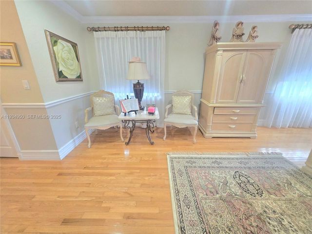 16422 NW 83rd Pl, Miami Lakes, FL 33016