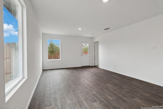 12506 Desert Fox, Converse, TX 78109